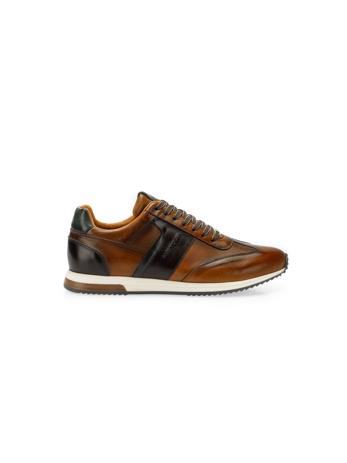 SLOW Classic Sneaker