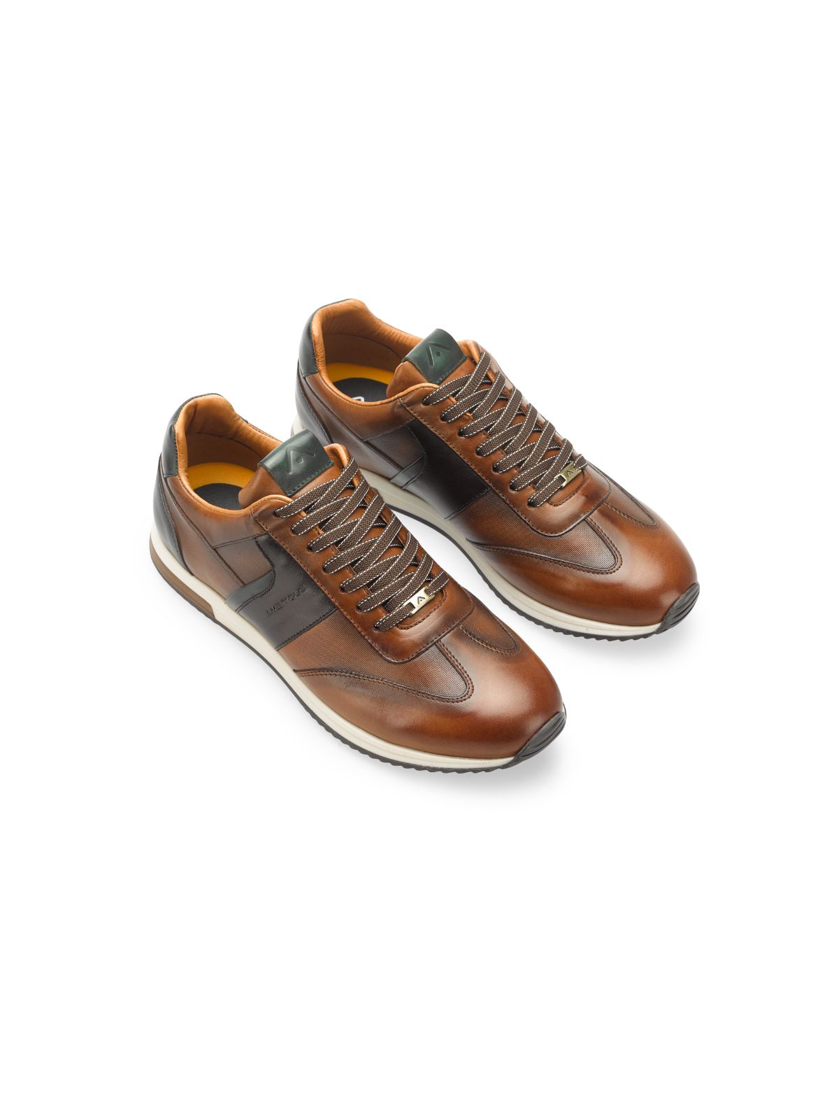 SLOW Classic Sneaker