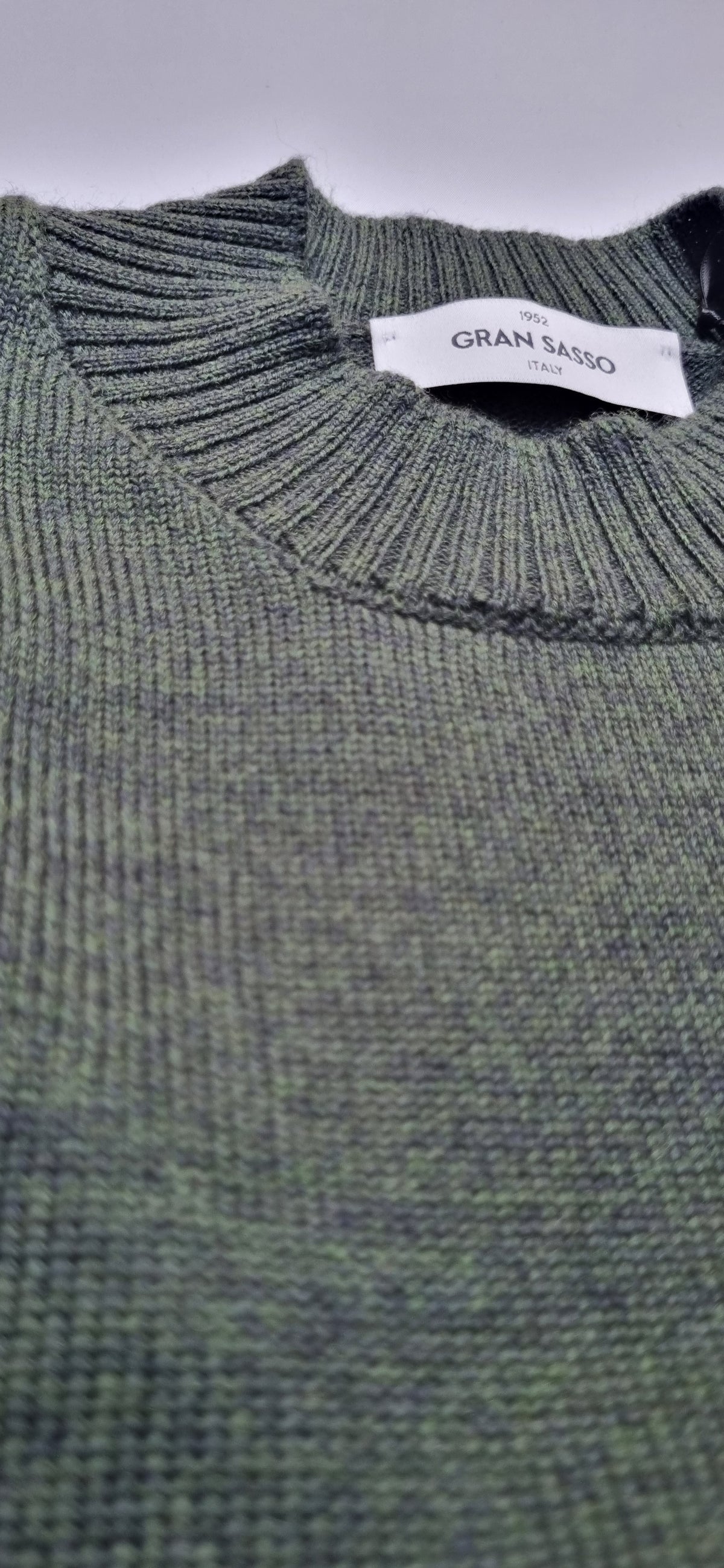 Gran Sasso Mock Neck Sweater combines luxurious comfort with timeless style. Made from premium materials, this sweater offers exceptional softness and warmth, making it perfect for cooler days.