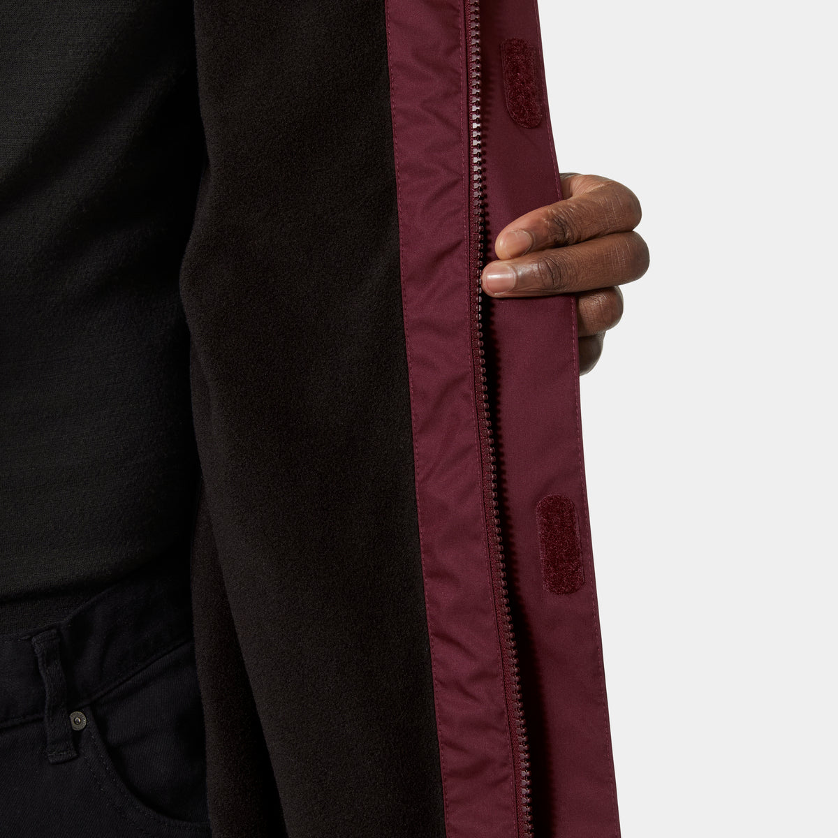 The Helly Hansen Vancouver Fleece offers a perfect combination of warmth, comfort, and durability