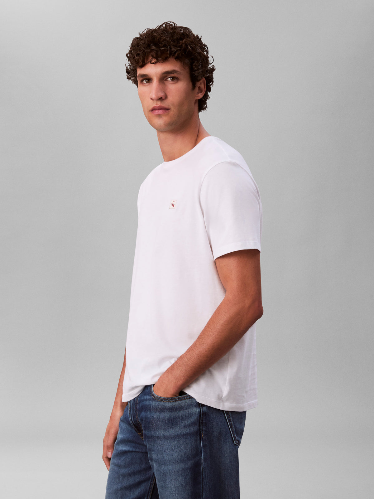 A25 LV04RC272G yaf white