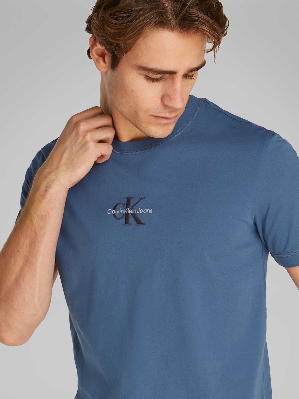 monologo tee