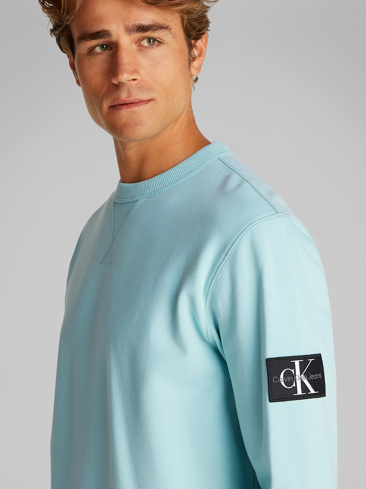 Badge Crew neck Sweater