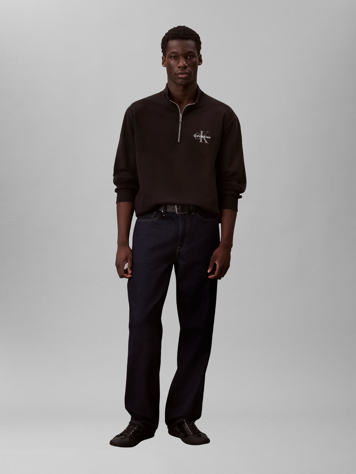 A25 LV04RD244G ub1 blk