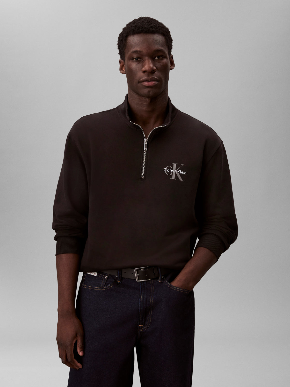 A25 LV04RD244G ub1 blk