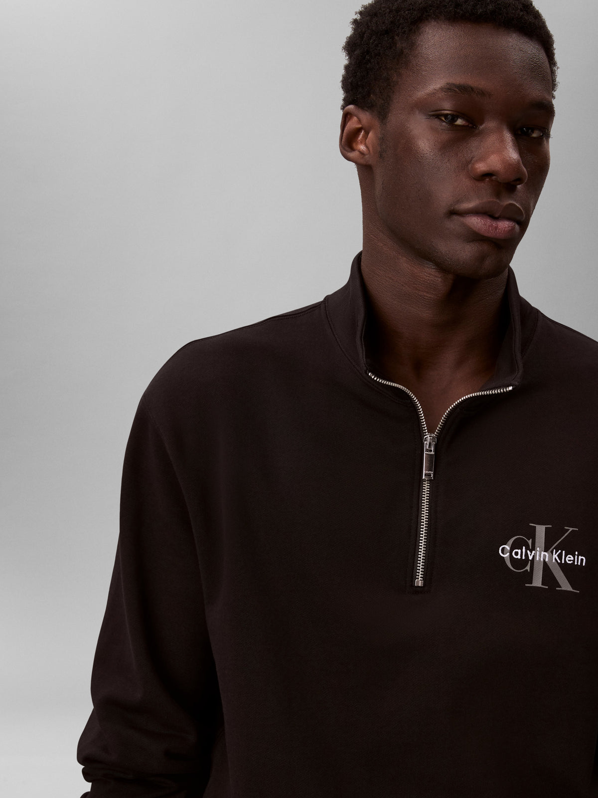 A25 LV04RD244G ub1 blk