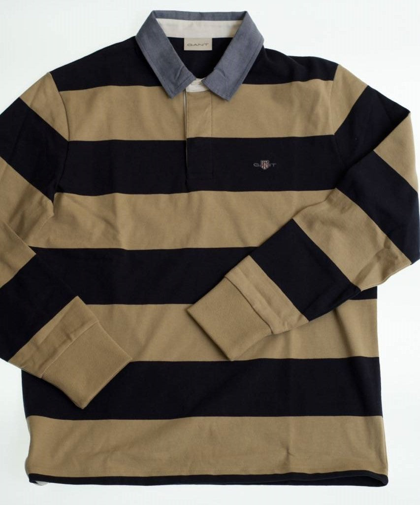The GANT Chambray Stripe Heavy Rugger is a bold reinterpretation of the classic rugby shirt.