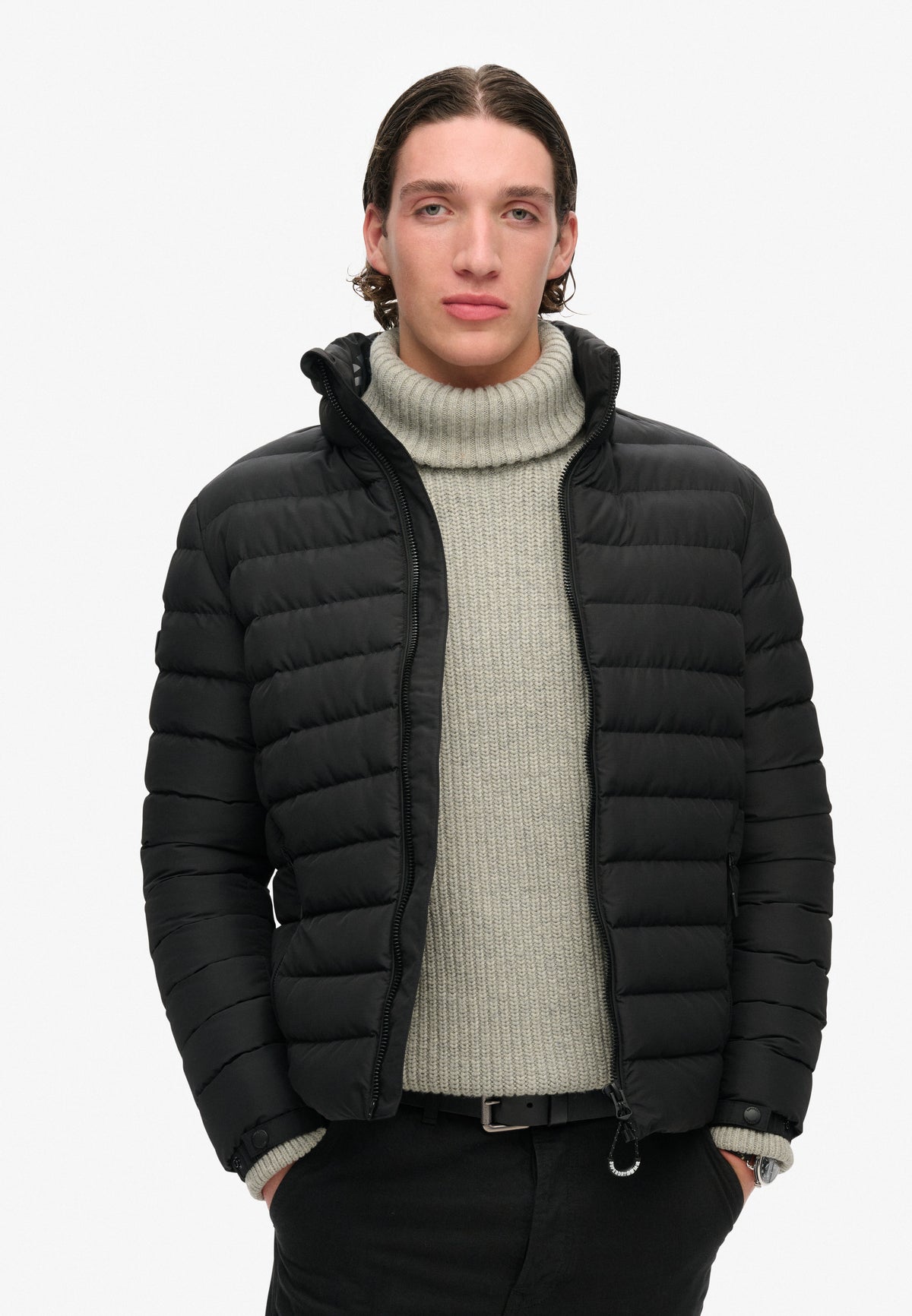 A25 M5011757A 02A Black