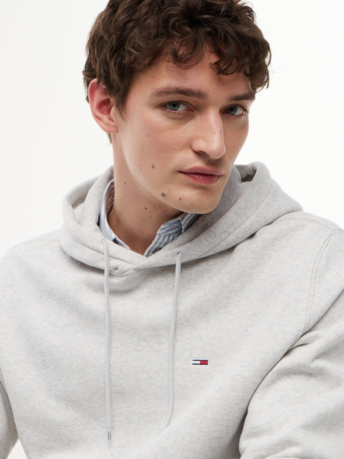 Tommy Jeans Tommy Flag Brushed Fleece Hoody – Light Grey