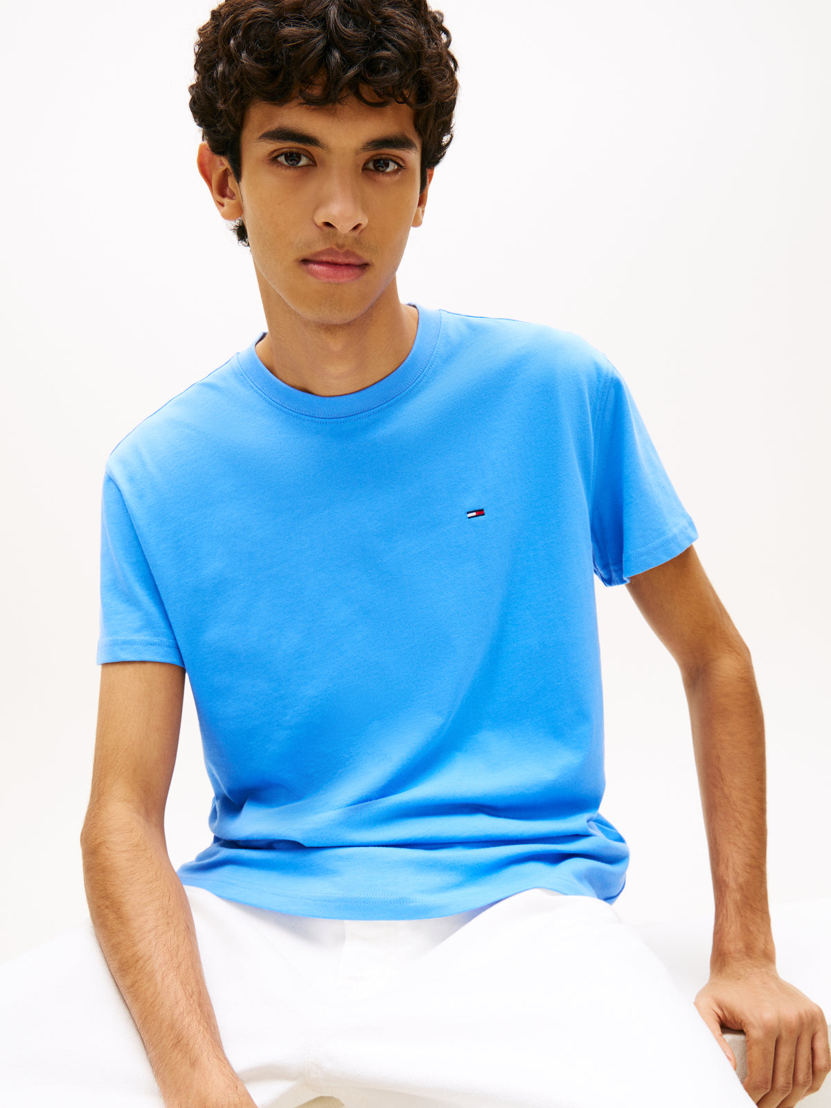 Tommy Jeans Regular Small Flag T-Shirt – Bright Blue