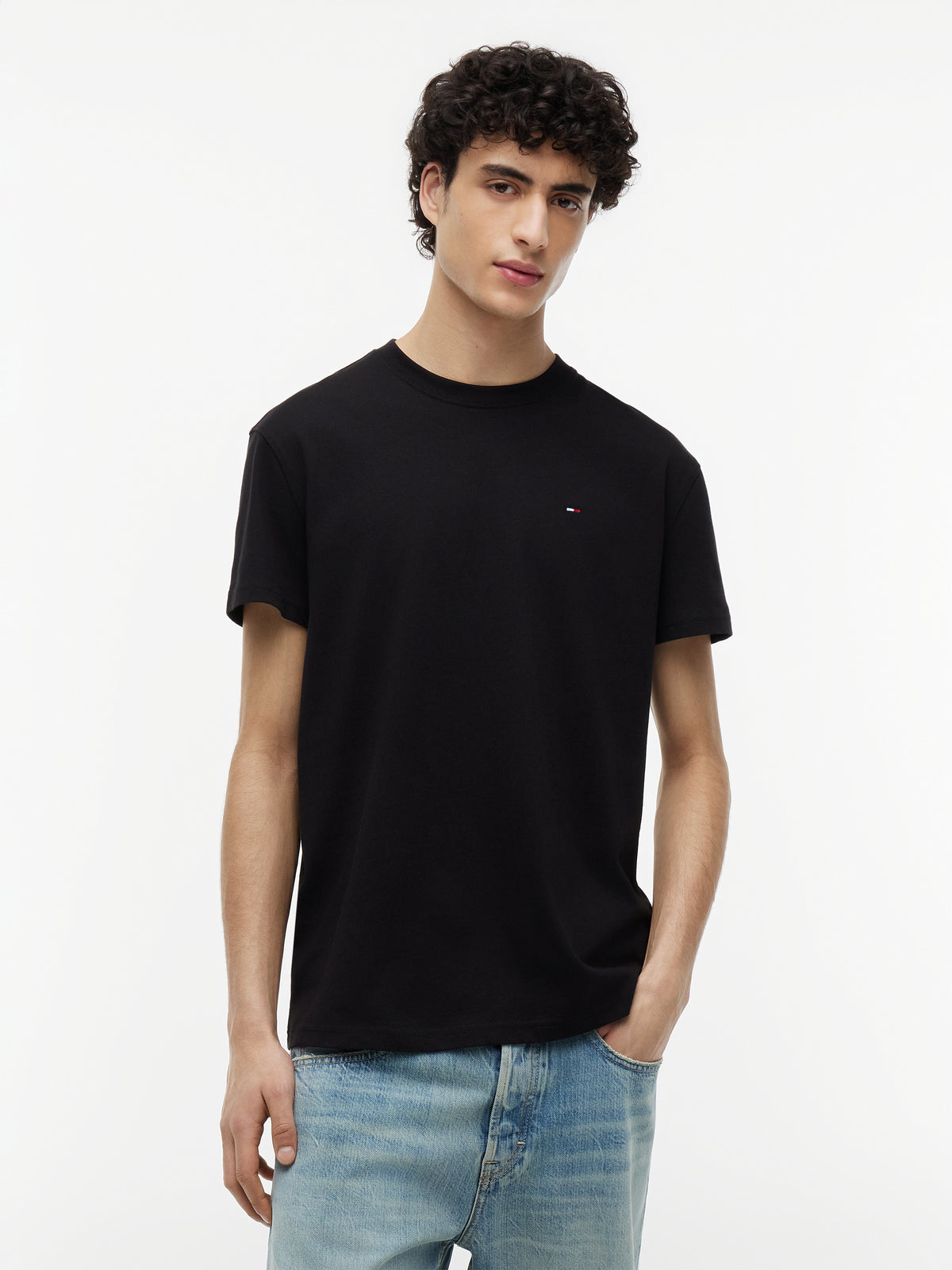 Tommy Jeans Regular Small Flag T-Shirt – Black