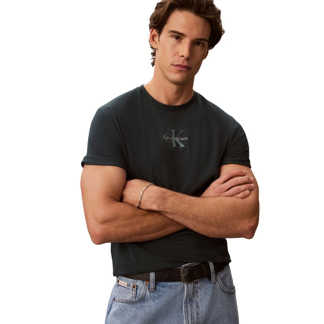 Micro Monologo Tee