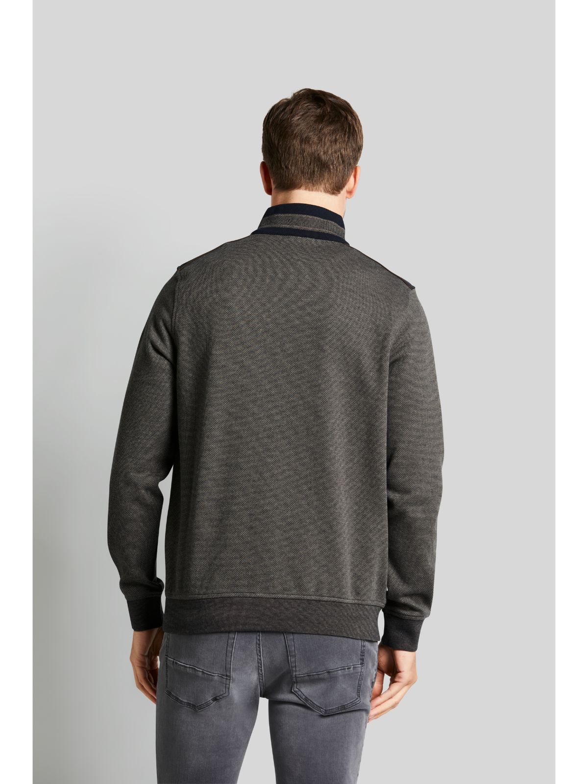 1/2 zip pin dot