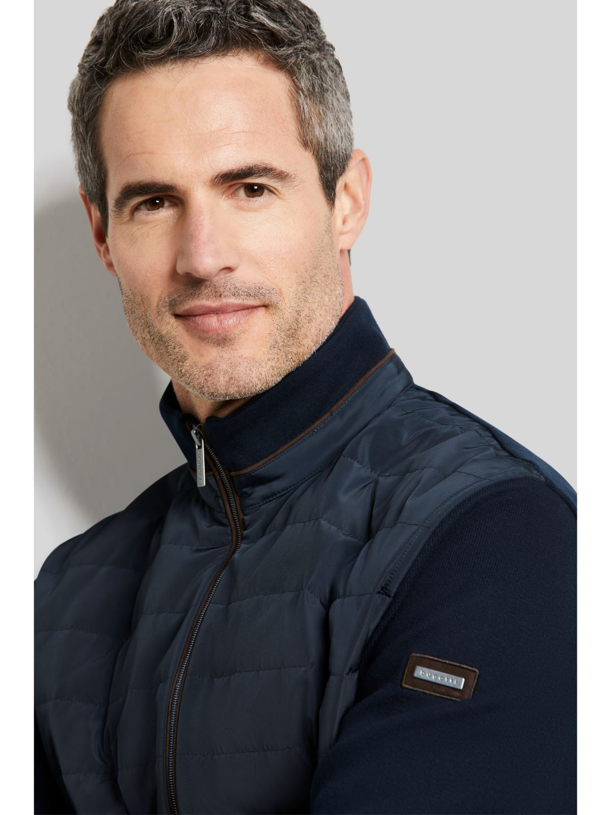Full Zip hybrid Jacket