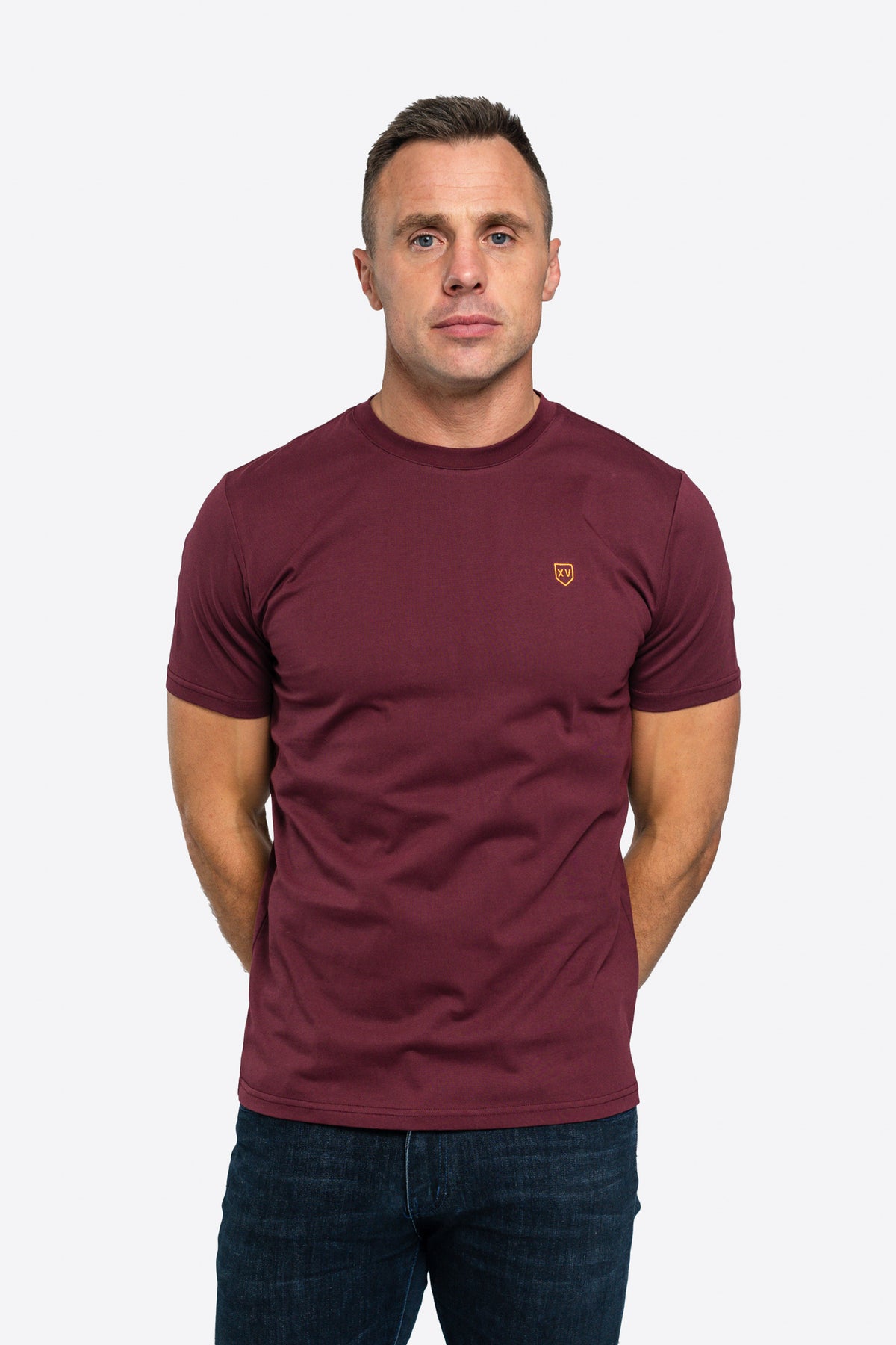  XV Kings Golden Eagles Tee is a stylish and comfortable staple, perfect for casual wear. Crafted from premium fabric, this short sleeve crew neck t-shirt offers a soft and breathable feel, ideal for all-day comfort. Featuring modern branding and a sleek fit, this tee pairs effortlessly with jeans, chinos, or shorts, making it a versatile addition to your wardrobe.