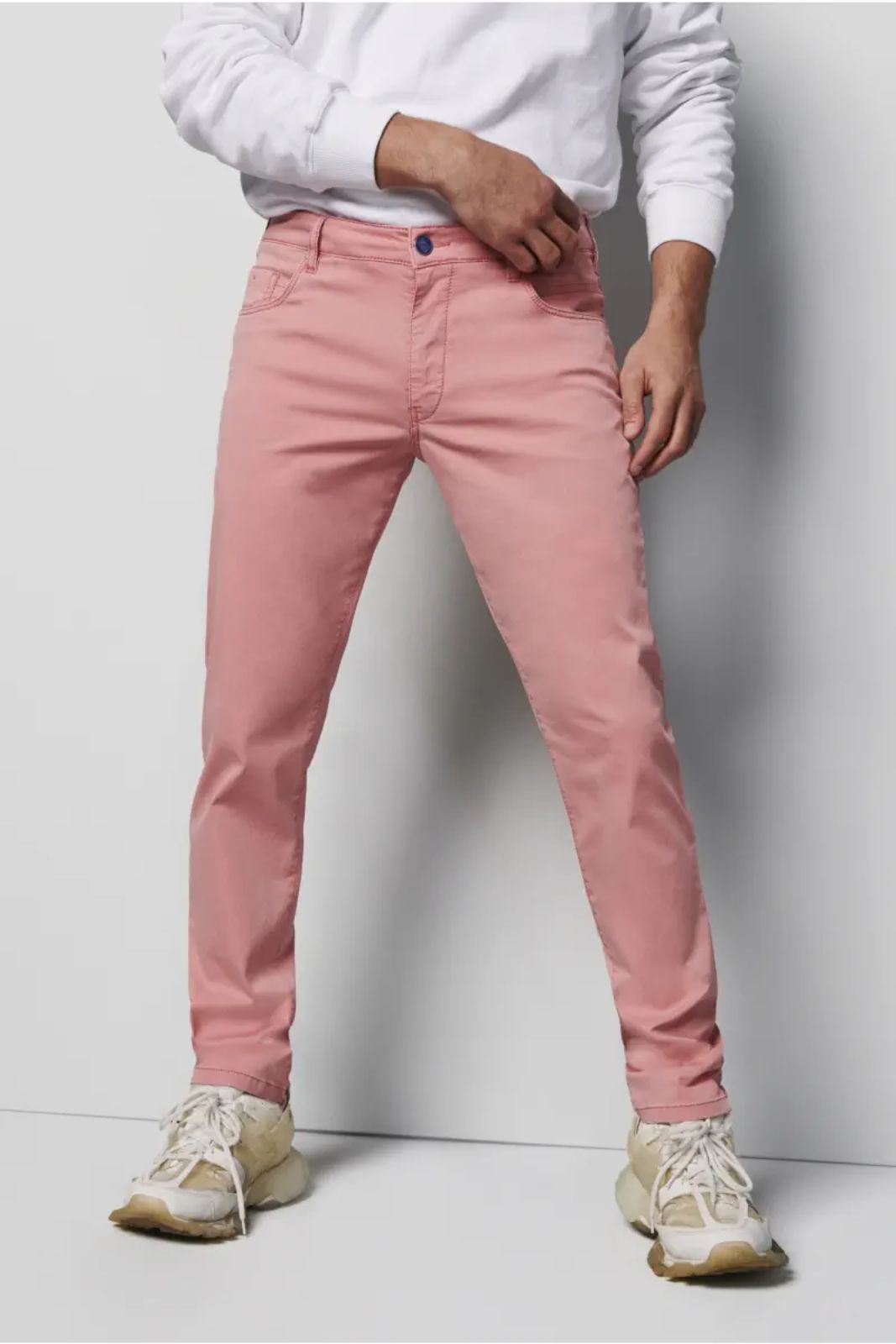 M5 Slim Jean