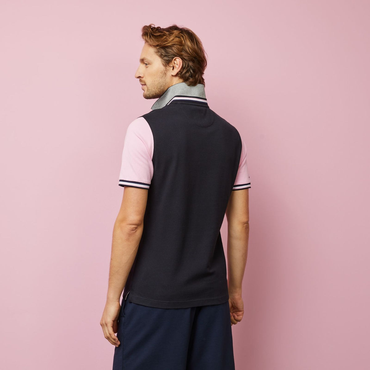 Colour-block polo with crest logo