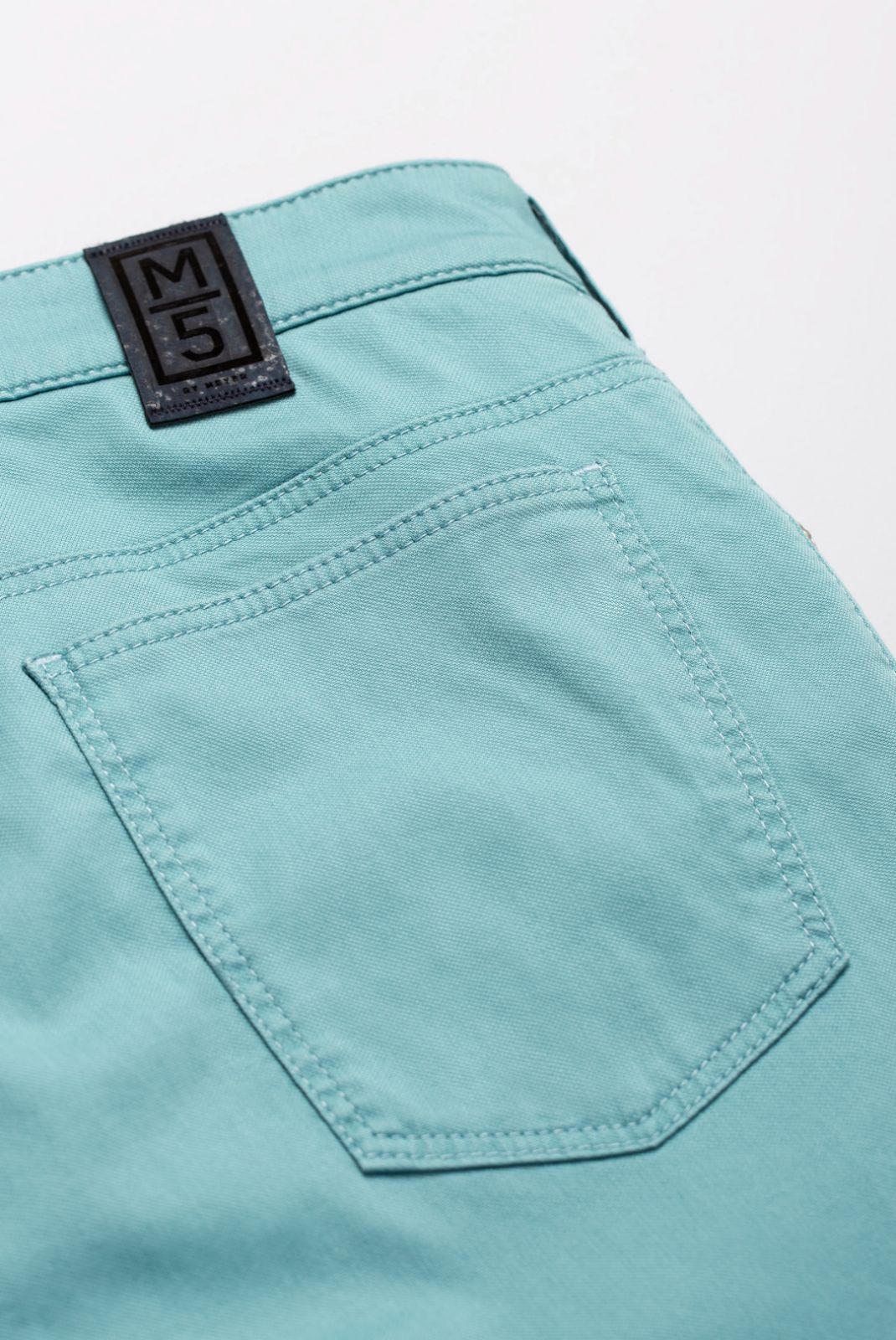 M5 Slim Jean